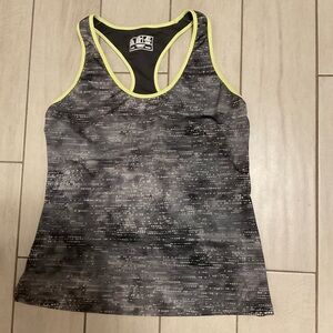 New Balance workout tank with built in bra.Size x-large. C